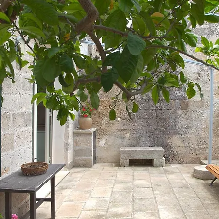 Casa Del Carrubo * Gagliano del Capo